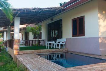 Tempat peranginan Banana 3*